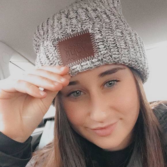 Meet your Posher, Delaney - Picture 1 of 1